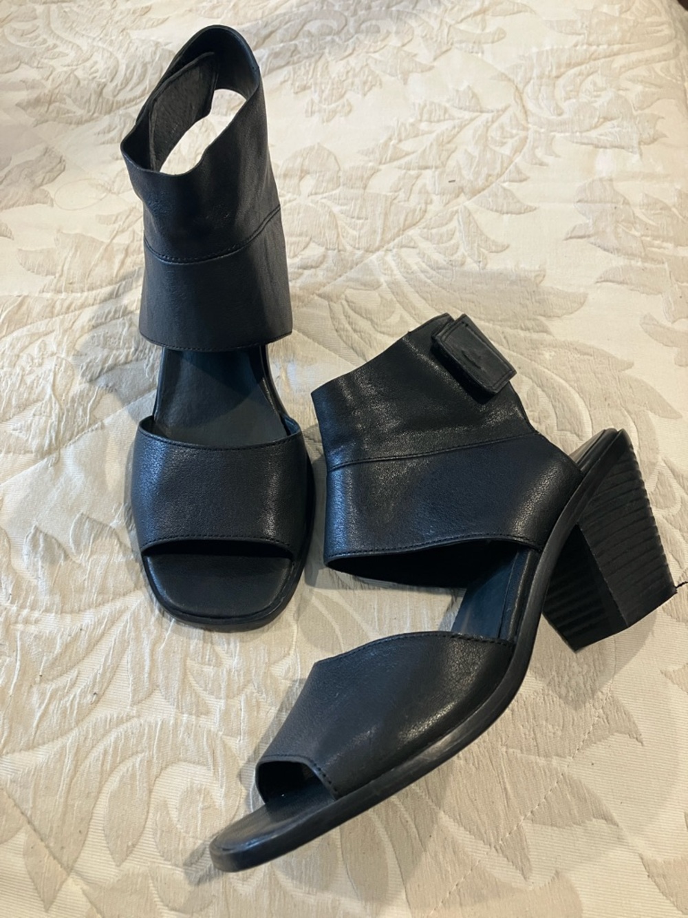 Eileen Fisher Black Leather Block Heel Sandals